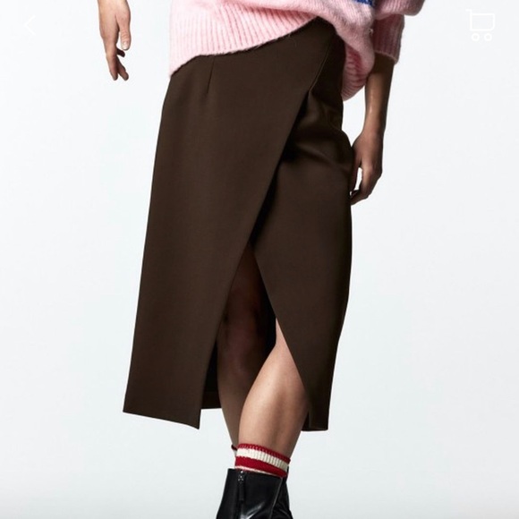 NEW Zara midi skirt with slit - Picture 4 of 6